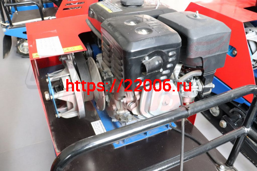 Мотобуксировщик 9 л.с. Север (3 тел.) дв.Lifan, вариатор "Сафари", катковая подвеска фото 2 Мотобуксировщик 9 л.с. Север (3 тел.) дв.Lifan, вариатор "Сафари", катковая подвеска фото 2