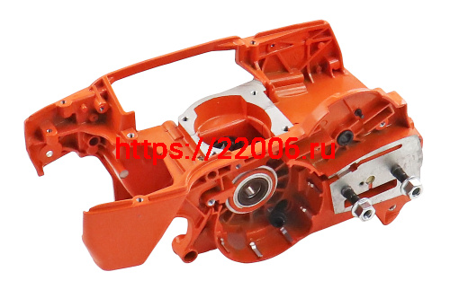 Картер двигателя HUSQVARNA 365,372 фото 2